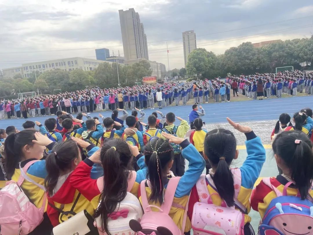 【幼小衔接】 成长初体验 筑梦新印象 ——记幼儿园参观小学活动插图